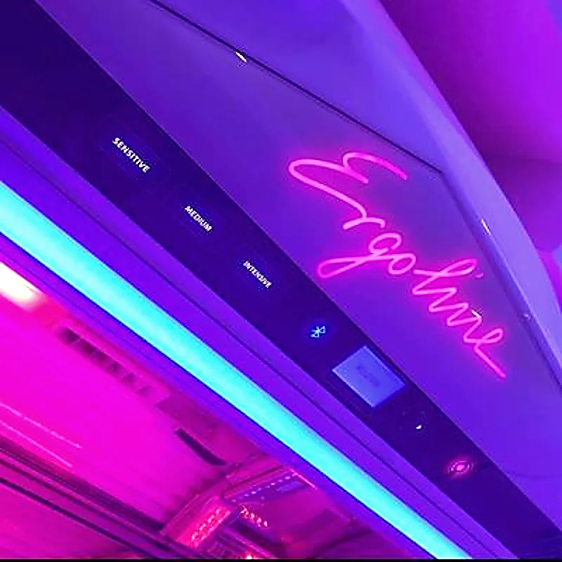 Aqua Fresh and tanning product space